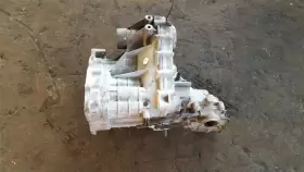 412-55622 Suzuki Transfer Case 2.0l Manual Transmission Fits 00-03 Vitara
