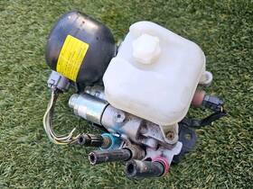 Toyota 313600w010 Mr2 Spyder Zzw30 1.8l 2000 2005 Sequential Pump Assembly