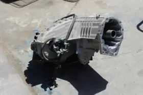 412-55693 Volkswagen 2006 Touareg Transfer Case 3.2l 6 Cylinder 109k Miles Minor Dings 412-55693 Volkswagen 2006 Touareg Transfer Case 3.2l 6 Cylinder 109k Miles Minor Dings