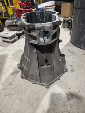 19132869 Zf 01 02 03 04 05 06 Silverado Zf6 6 Speed Manual Transmission S6-650 Bellhousing