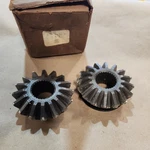 Nos 1957 1958 1959 Ford Fairlane Galaxie Rear Differential Side Gear B7A-4236-B New. Price: $30.00.